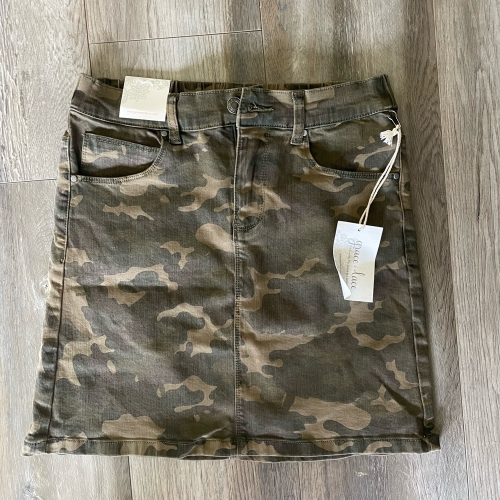 Brand new with tags. Sized Medium. Make me an offer. Cleaning out all the